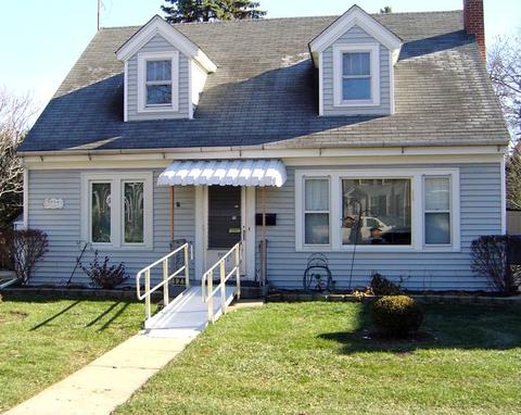 121 S Oak Ave, Bartlett, IL 60103 photo 1
