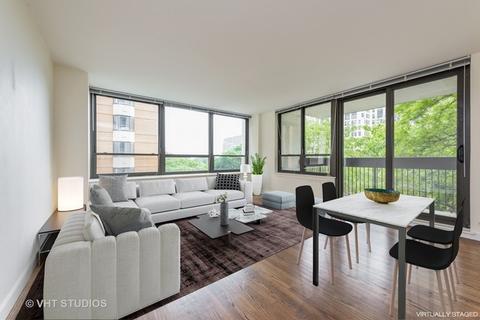 222 E Pearson St #502, Chicago, IL 60611 photo 2
