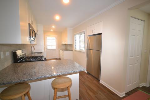 283 E Wayne Pl, Wheeling, IL 60090 photo 6