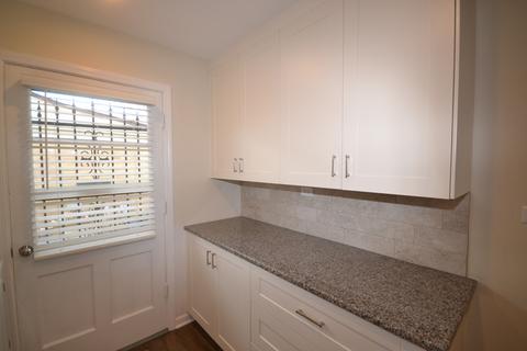 283 E Wayne Pl, Wheeling, IL 60090 photo 26