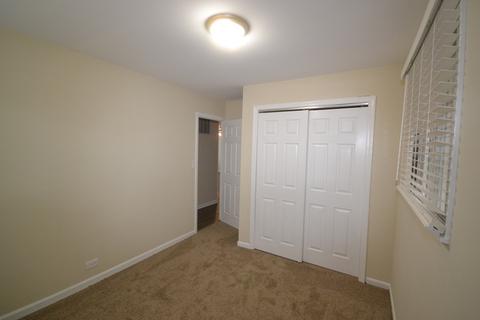 283 E Wayne Pl, Wheeling, IL 60090 photo 20