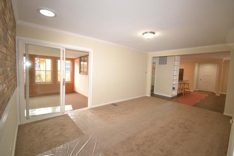 283 E Wayne Pl, Wheeling, IL 60090 photo 11