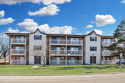301 Gregory St #10, Aurora, IL 60504 photo 1
