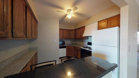 301 Gregory St #10, Aurora, IL 60504 photo 7