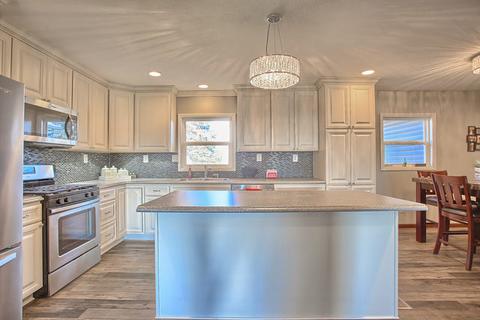 310 W Monroe St, Philo, IL 61864 photo 7