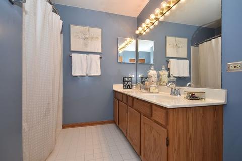 301 Fieldcrest Dr, Algonquin, IL 60102 photo 36