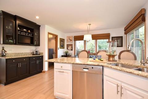 301 Fieldcrest Dr, Algonquin, IL 60102 photo 17