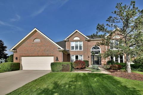 301 Fieldcrest Dr, Algonquin, IL 60102 photo 1