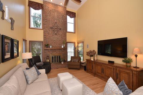 301 Fieldcrest Dr, Algonquin, IL 60102 photo 9