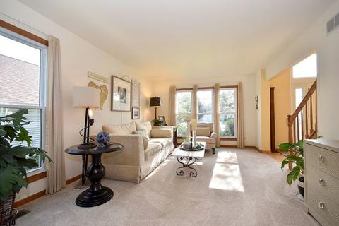 301 Fieldcrest Dr, Algonquin, IL 60102 photo 7