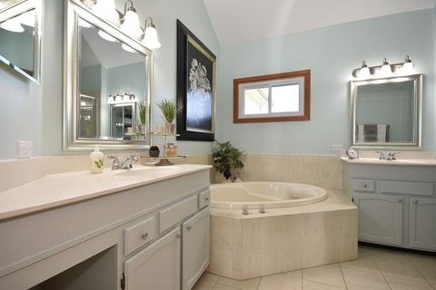 301 Fieldcrest Dr, Algonquin, IL 60102 photo 29