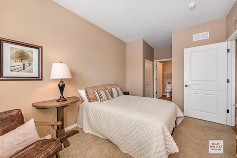 1163 Heathrow Ct, Aurora, IL 60502 photo 3
