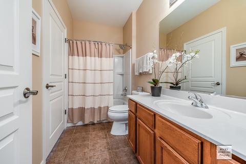 1163 Heathrow Ct, Aurora, IL 60502 photo 4