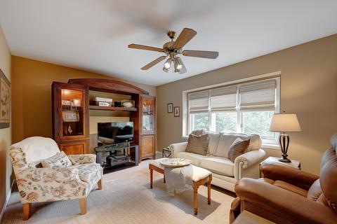 2121 Hallmark Ct, Wheaton, IL 60187 photo 19