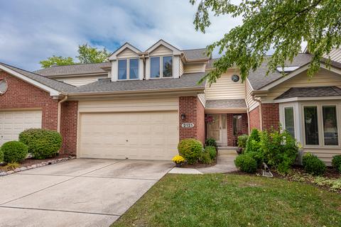 2121 Hallmark Ct, Wheaton, IL 60187 photo 1