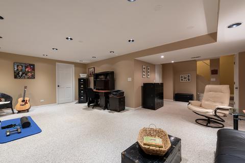 2121 Hallmark Ct, Wheaton, IL 60187 photo 22