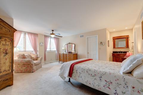 2121 Hallmark Ct, Wheaton, IL 60187 photo 14