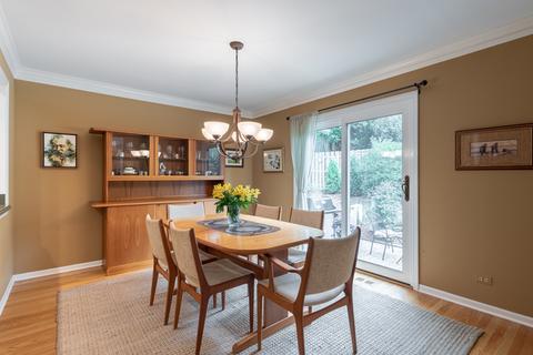 2121 Hallmark Ct, Wheaton, IL 60187 photo 6