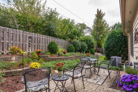 2121 Hallmark Ct, Wheaton, IL 60187 photo 24