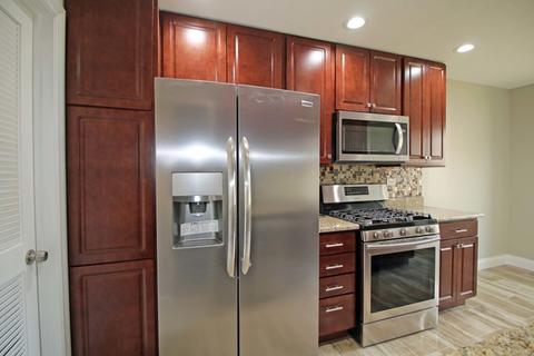 536 E Devon Ave, Roselle, IL 60172 photo 2