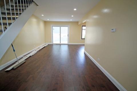 536 E Devon Ave, Roselle, IL 60172 photo 5
