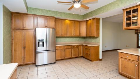 16043 Hometown Dr, Plainfield, IL 60586 photo 30