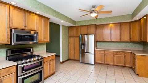 16043 Hometown Dr, Plainfield, IL 60586 photo 31