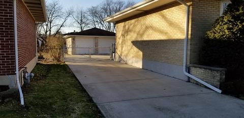 826 N Sumner St, Addison, IL 60101 photo 2