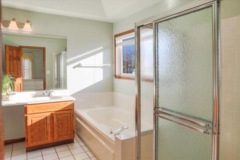 1346 Saddlebrook Rd, Bartlett, IL 60103 photo 22
