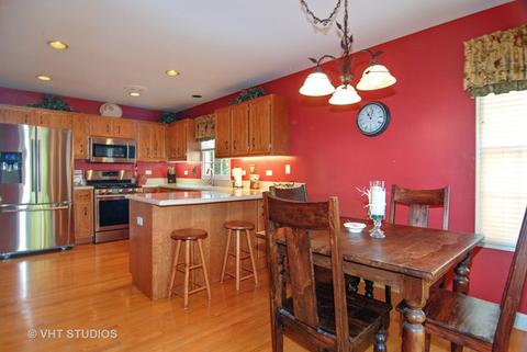 2300 Brookside Ct, Aurora, IL 60502 photo 8