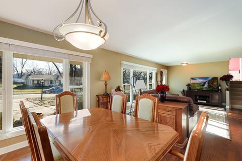 670 Frederick Ln, Hoffman Estates, IL 60169 photo 5
