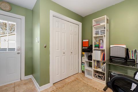670 Frederick Ln, Hoffman Estates, IL 60169 photo 16