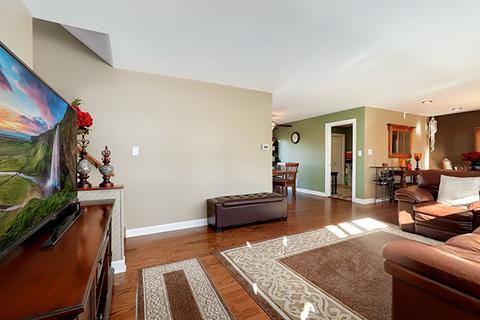 670 Frederick Ln, Hoffman Estates, IL 60169 photo 4