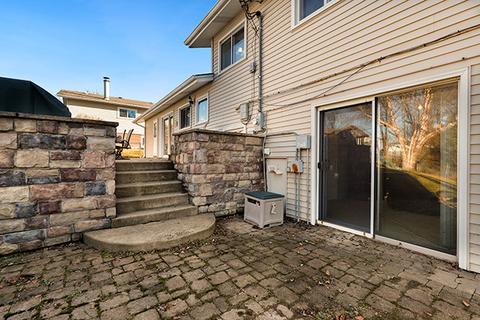 670 Frederick Ln, Hoffman Estates, IL 60169 photo 32
