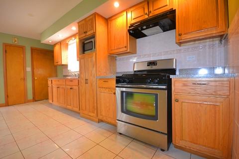 2176 N Mango Ave, Chicago, IL 60639 photo 3