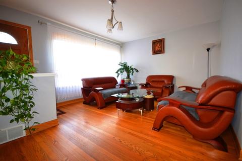 2176 N Mango Ave, Chicago, IL 60639 photo 2