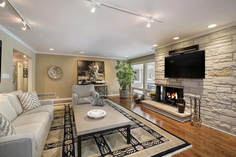 560 Dundee Rd, Glencoe, IL 60022 photo 4