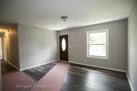 105 Circle Dr E, Montgomery, IL 60538 photo 3