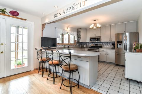 209 W Pleasant View Dr, Mchenry, IL 60050 photo 10