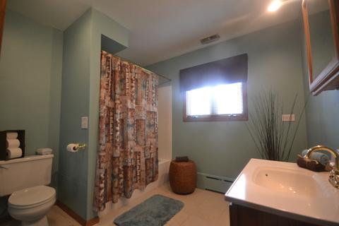 209 W Pleasant View Dr, Mchenry, IL 60050 photo 17