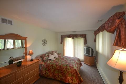 209 W Pleasant View Dr, Mchenry, IL 60050 photo 16