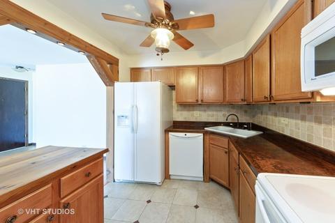 1101 Pleasant Run Dr #1014, Wheeling, IL 60090 photo 4