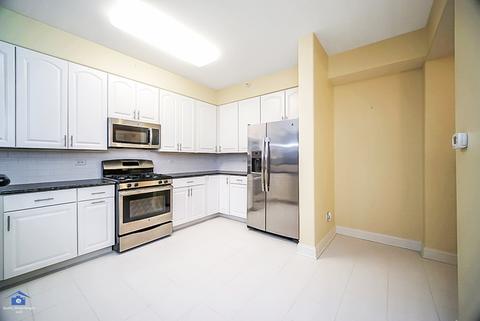 1 Itasca Pl #402, Itasca, IL 60143 photo 2