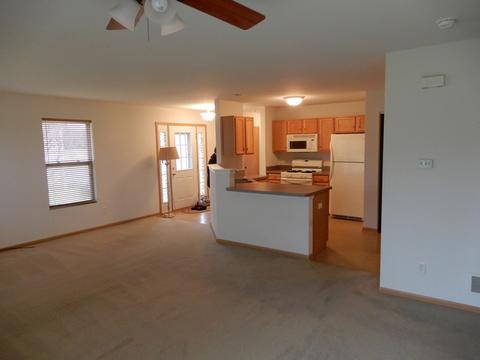 212 Cobblestone Cir, Harvard, IL 60033 photo 10