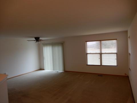 212 Cobblestone Cir, Harvard, IL 60033 photo 9