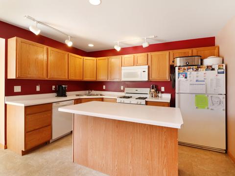 714 Cedar Ln, Genoa, IL 60135 photo 6
