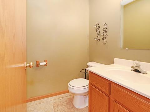 714 Cedar Ln, Genoa, IL 60135 photo 7