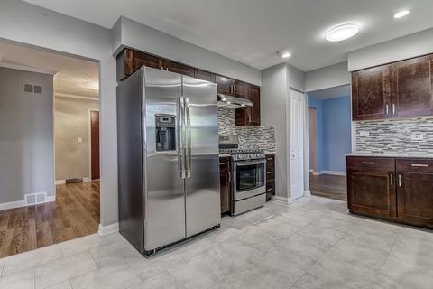 406 Shawn Ct, Wheeling, IL 60090 photo 3