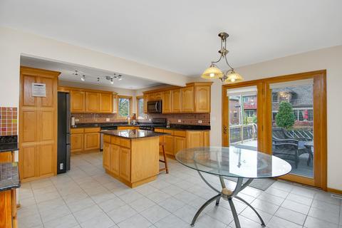8516 Moody Ave, Burbank, IL 60459 photo 7
