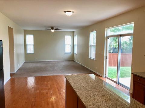 3058 Seekonk Ave, Elgin, IL 60124 photo 11